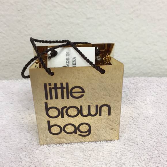 NWT New Gold Bloomingdale’s Metal Gift Bag Ornament Decor - Picture 3 of 9